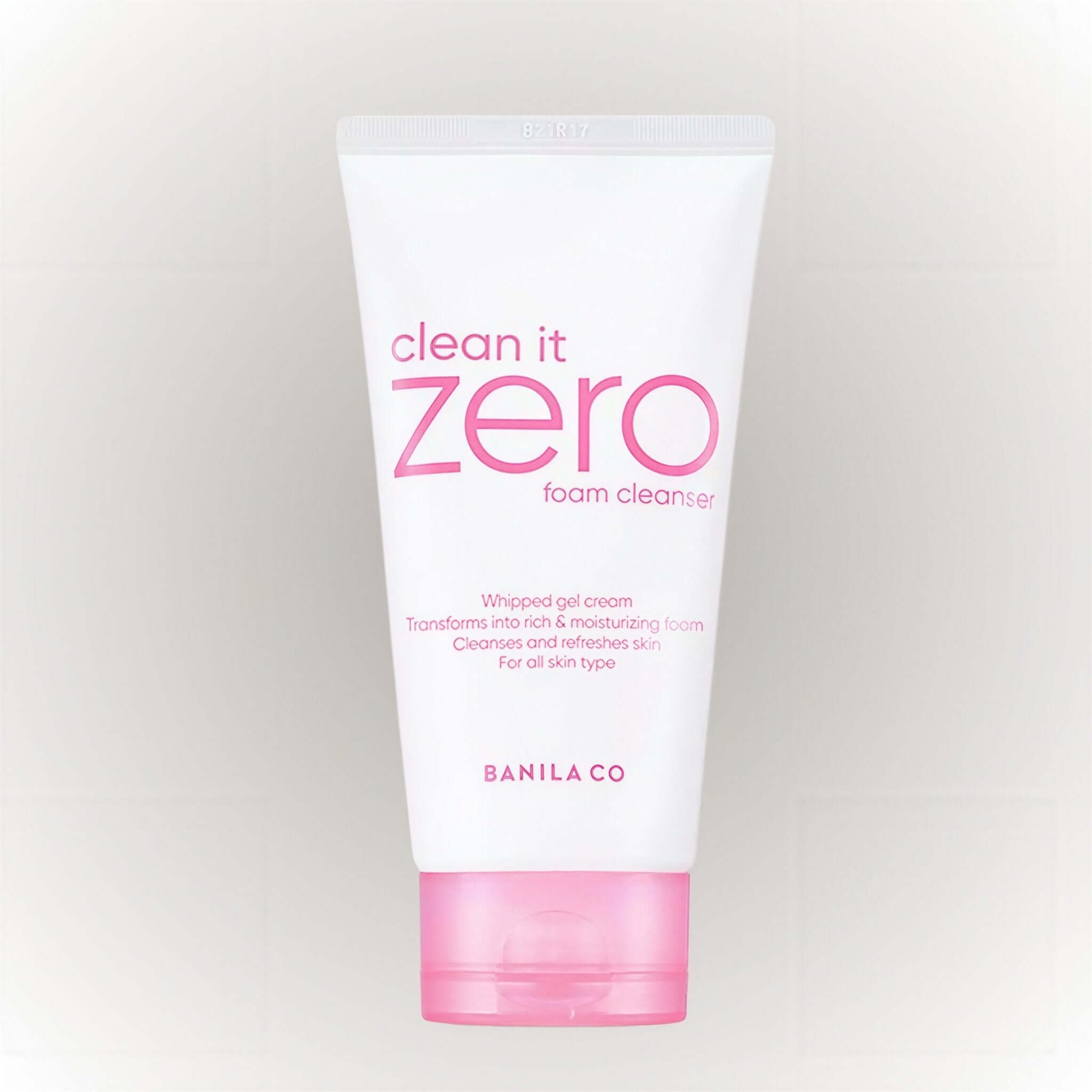 Banila Co Clean It Zero Foam Cleanser 150ml för skonsam rengöring av huden och borttagning av orenheter.