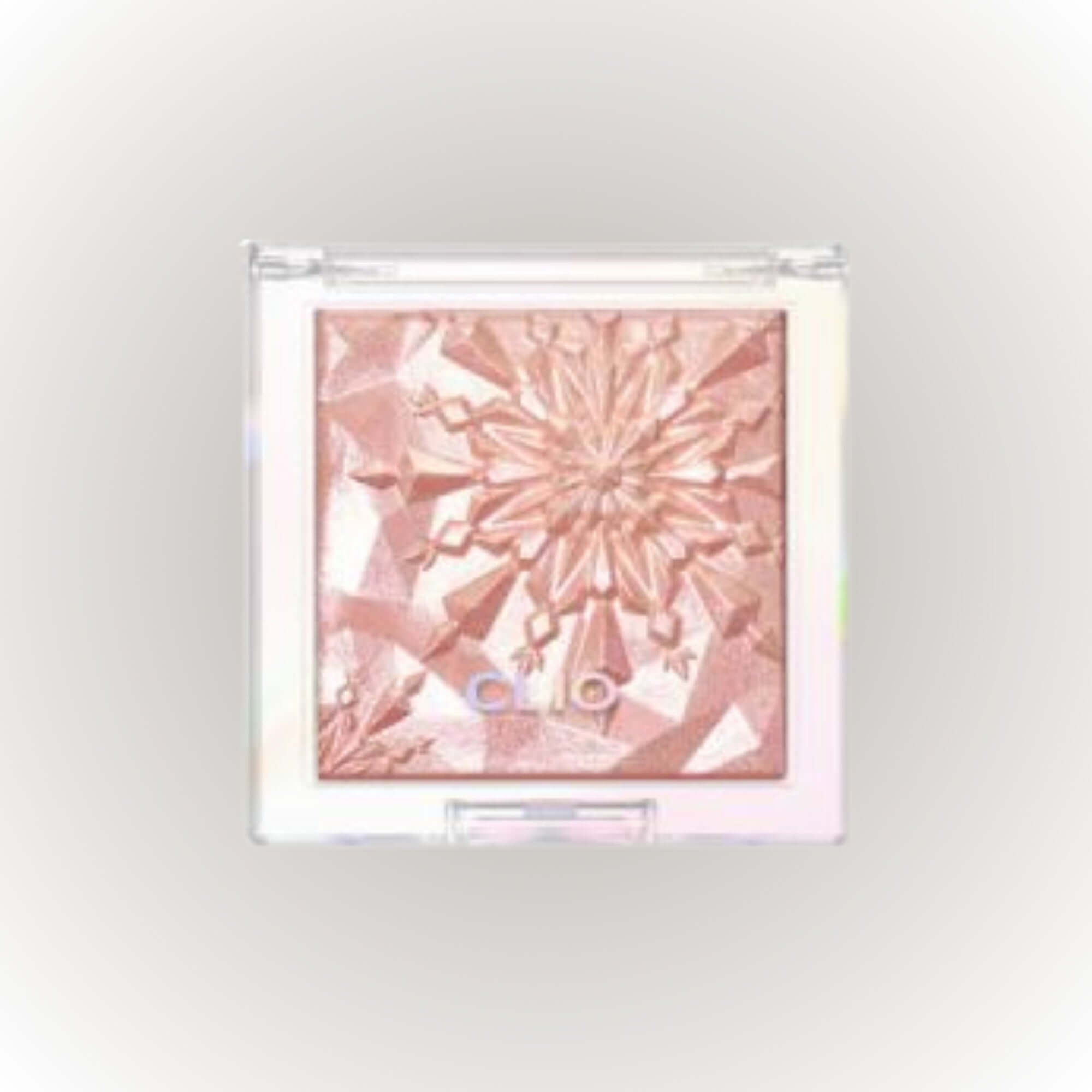 Clio Prism Highlighter #02 Fairy Pink 8g i en elegant förpackning med rosa skimrande yta