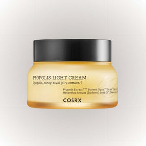 COSRX Full Fit Propolis Light Cream 65ml i en burk, närande och återfuktande ansiktskräm.