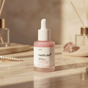 Rosa peptidserumflaska med pipettlock från Medicube, 30 ml