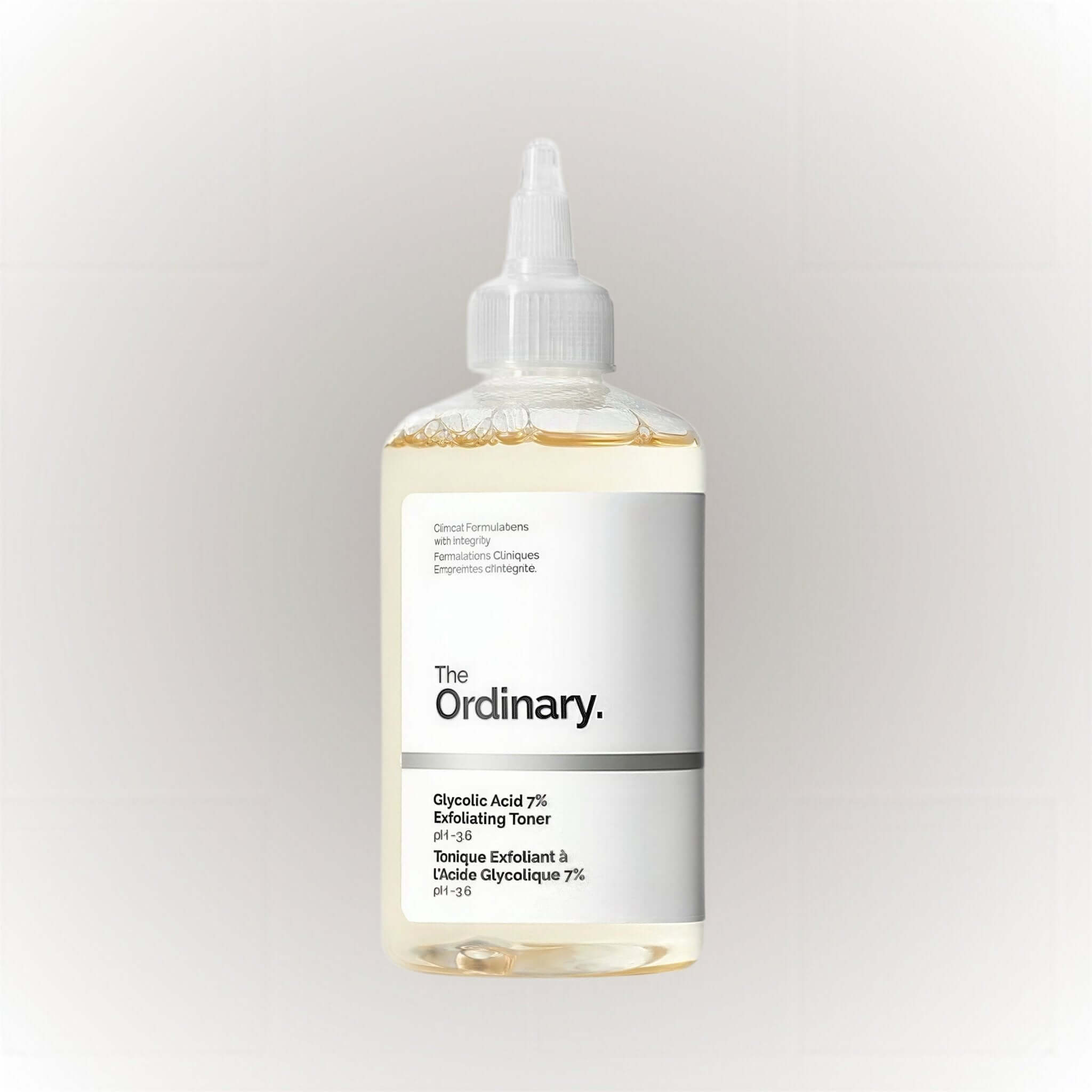 The Ordinary Glycolic Acid 7% Toning Solution 240ml flaska med exfolierande toner för klarare och mer glowy hud.