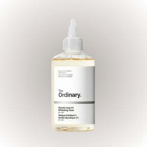 The Ordinary Glycolic Acid 7% Toning Solution 240ml flaska med exfolierande toner för klarare och mer glowy hud.