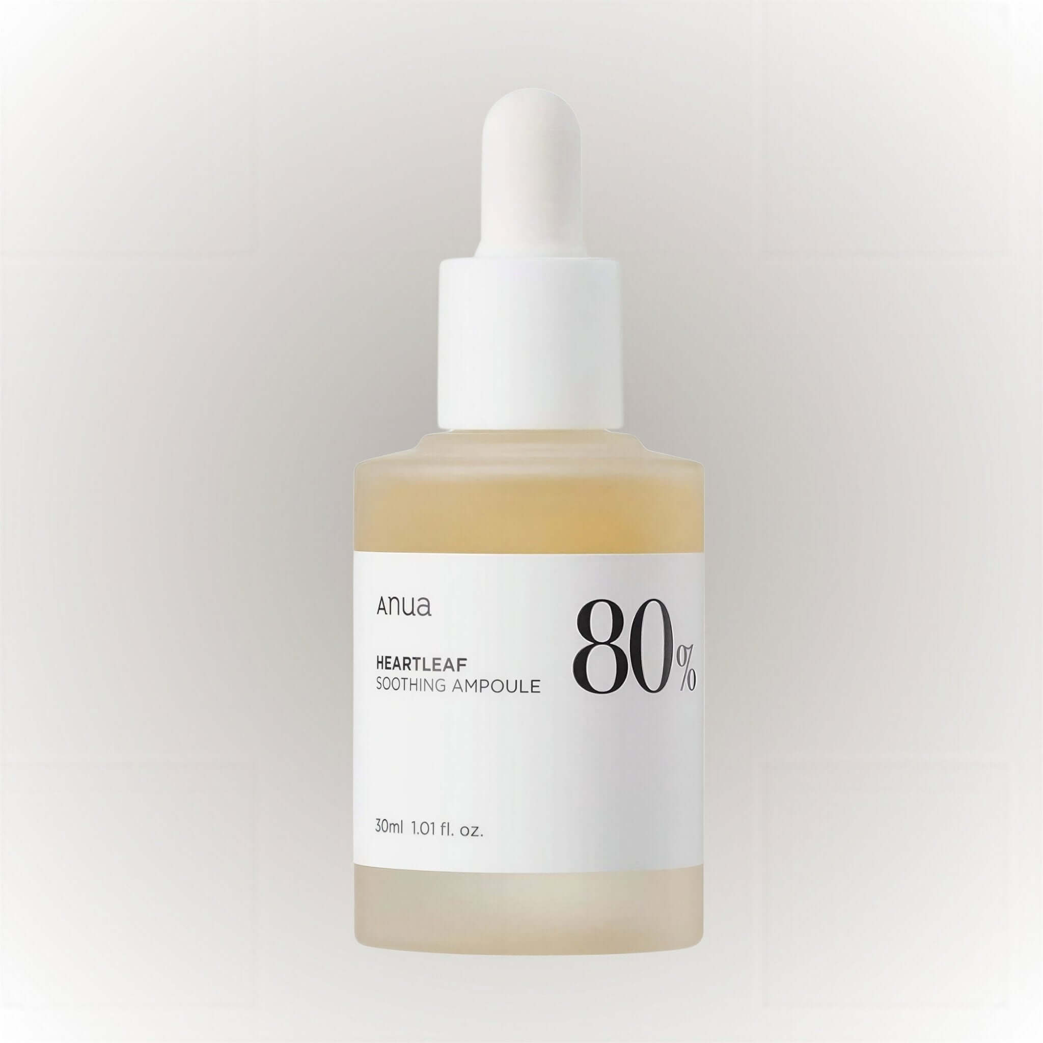Anua Heartleaf 80 Moisture Soothing Ampoule 30ml i en transparent flaska med pipett.
