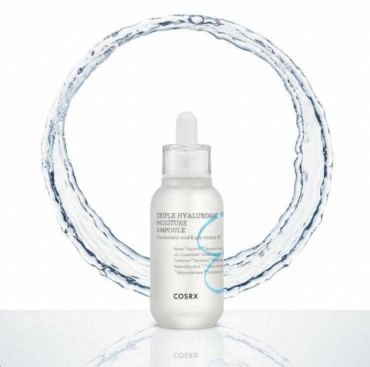 COSRX hyaluronserum i genomskinlig dropperflaska med vit etikett