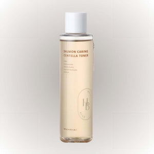 Heveblue Salmon Caring Centella Toner 200ml i en flaska med etikettext och genomskinlig vätska.