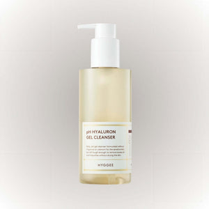Hyggee pH Hyaluron Gel Cleanser 200ml i transparentflaska med pumpdispenser.