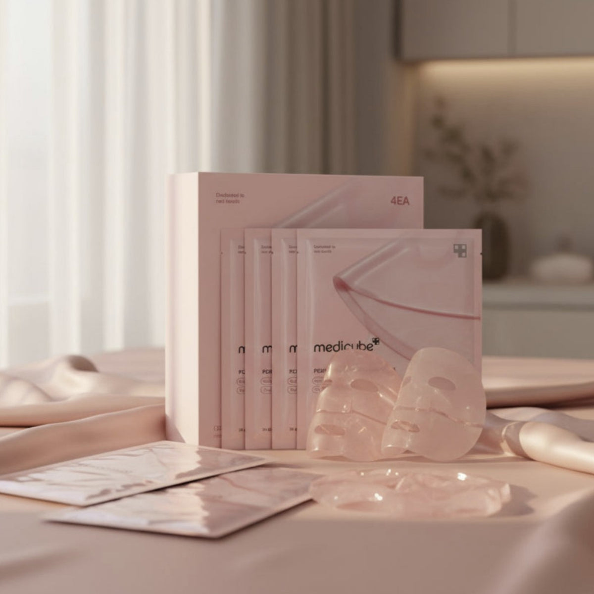 4-pack gelmasker i rosa, genomskinliga ark med medicube-förpackning