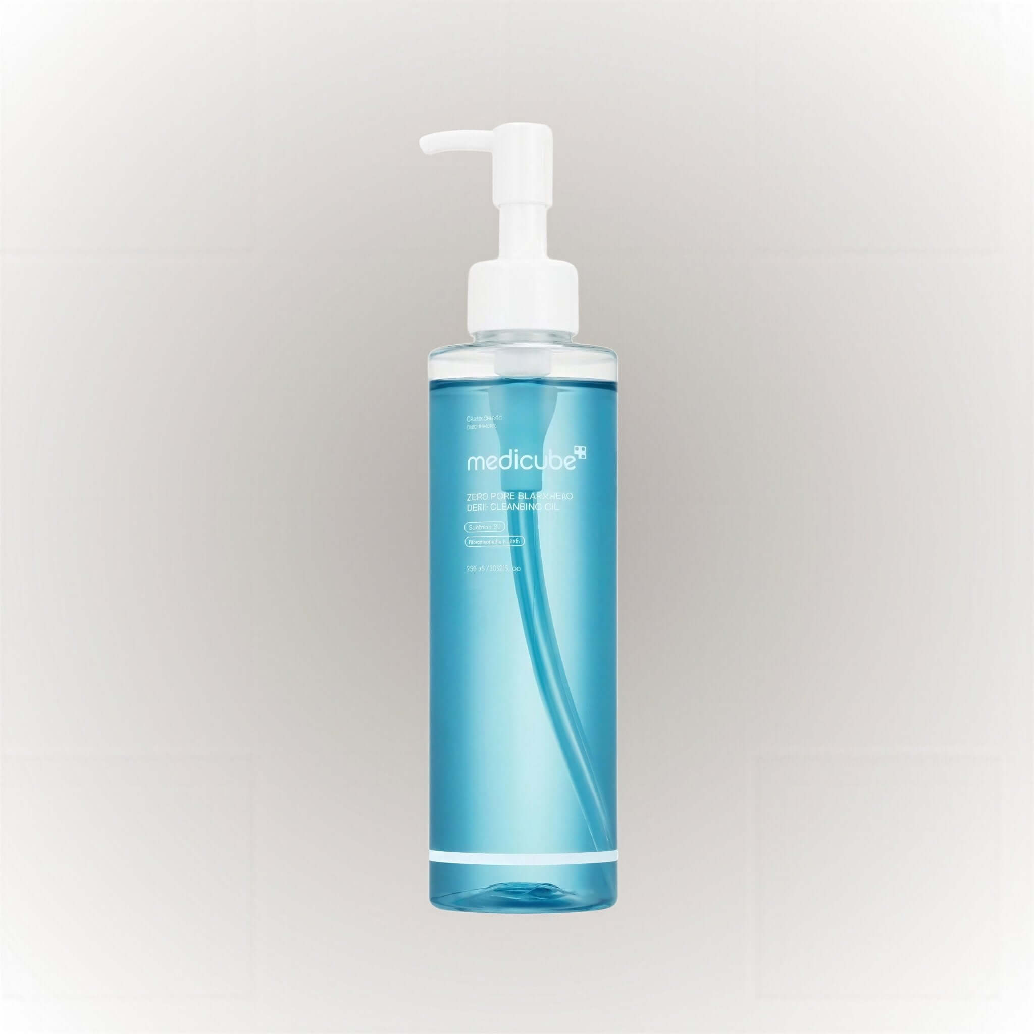 Medicube Zero Pore Blackhead Cleansing Oil 205ml i en transparent flaska med pump