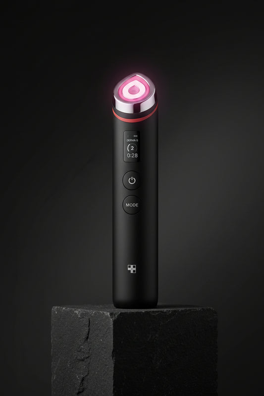 Medicube AGE-R Booster Pro - Beauty Tech Black