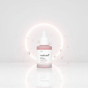 Rosa peptidserumflaska med pipettlock och droppande siluett, Medicube