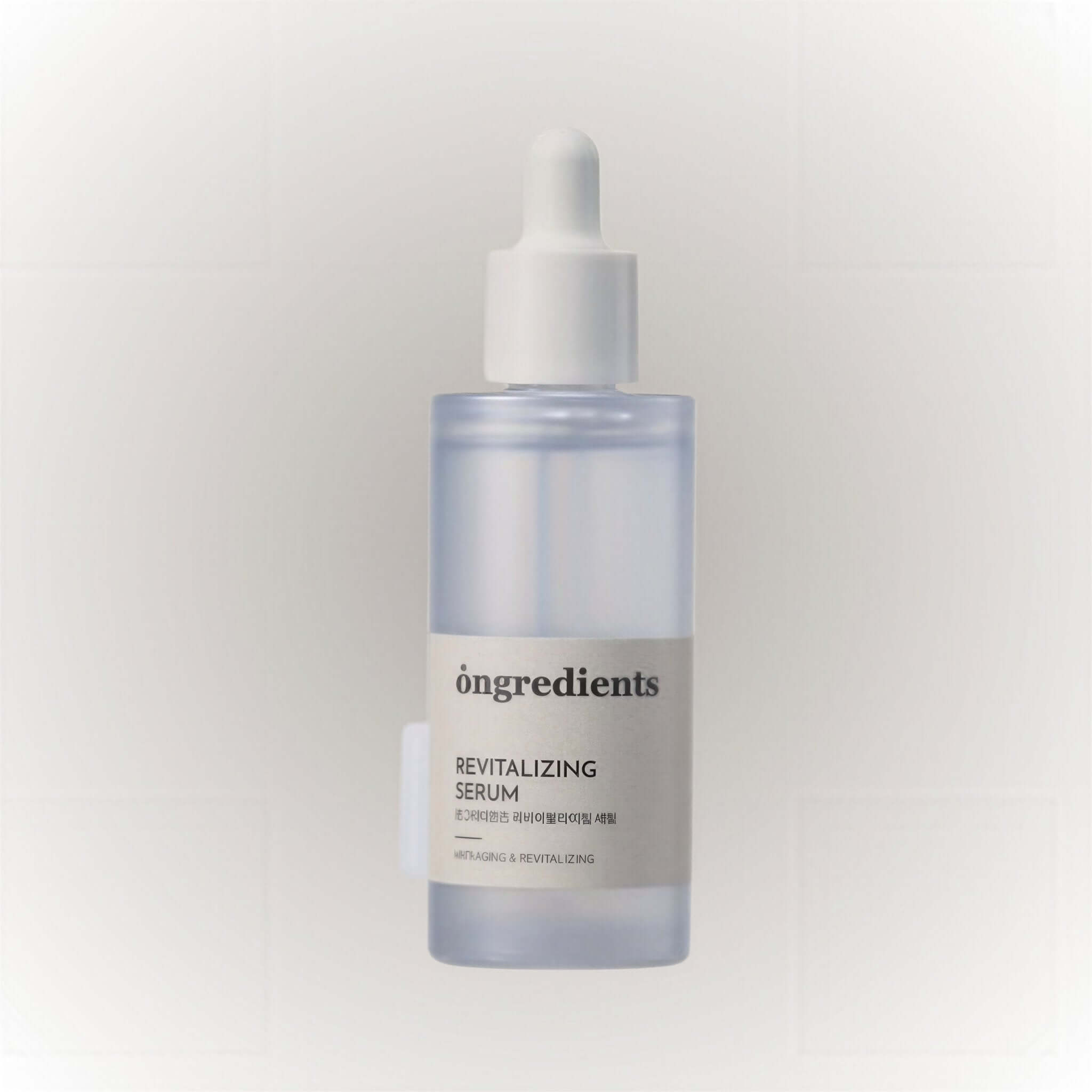 Òngredients Revitalizing Serum 50ml flaska med pipett för hudvård och återfuktning