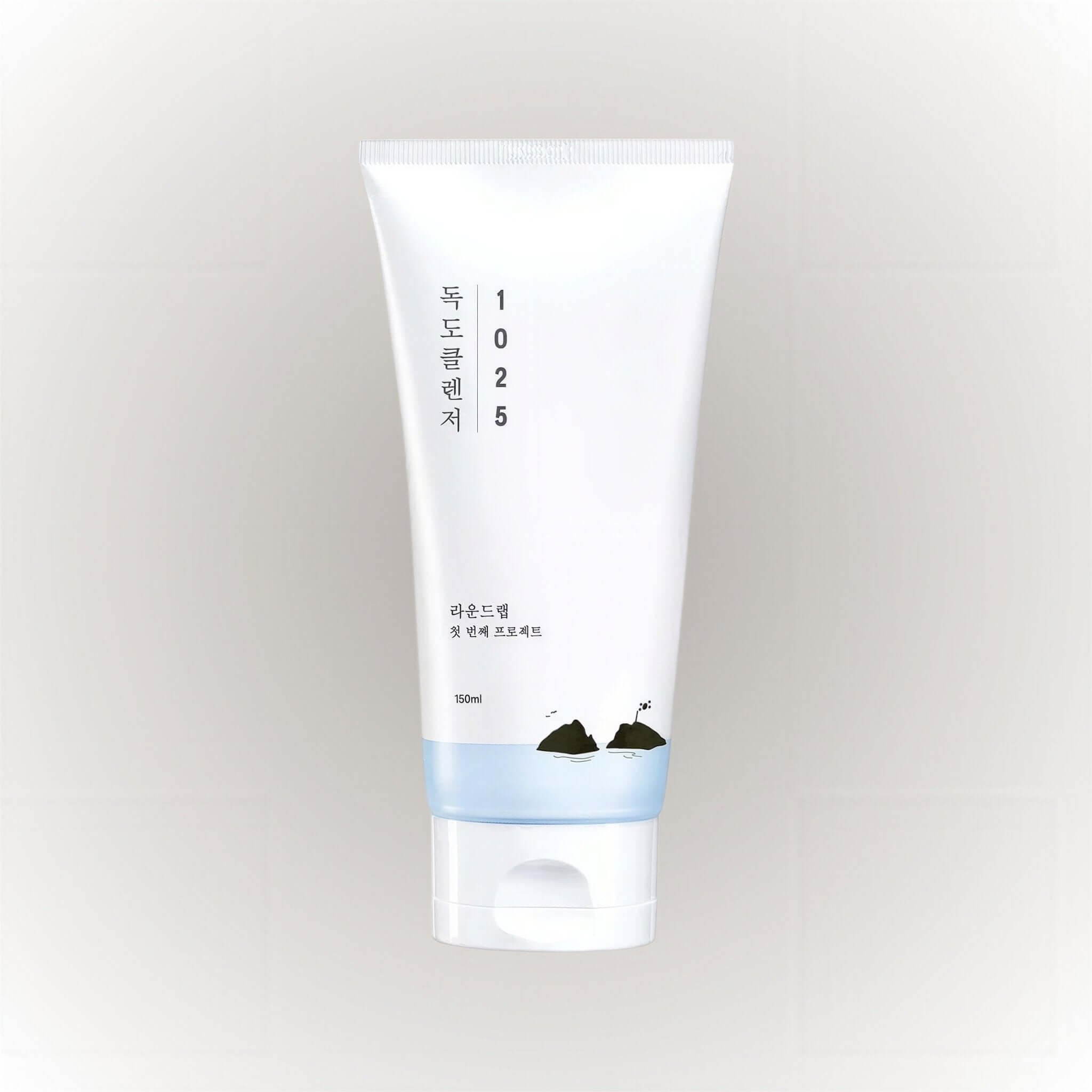 Round Lab 1025 Dokdo Cleanser 150ml för skonsam och återfuktande rengöring av huden.