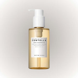 SKIN1004 Madagascar Centella Light Cleansing Oil 200ml i genomskinlig flaska med pump.
