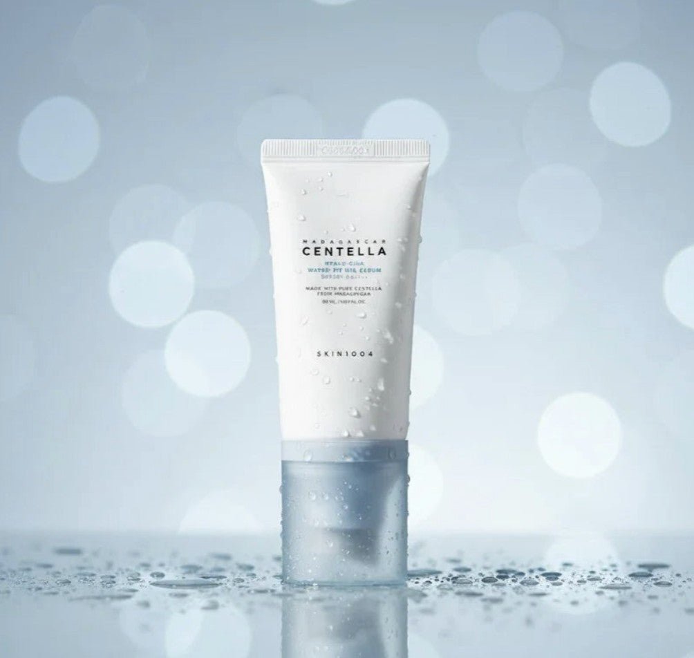 SKIN1004 Madagascar Centella Hyalu-Cica Water-Fit Sun Serum 15ml för återfuktande solskydd med mjuk finish.