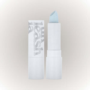 Unleashia Glacier Vegan Lip Balm No.2 Blue Lagoon med en sval, fräsch känsla och glansig finish.