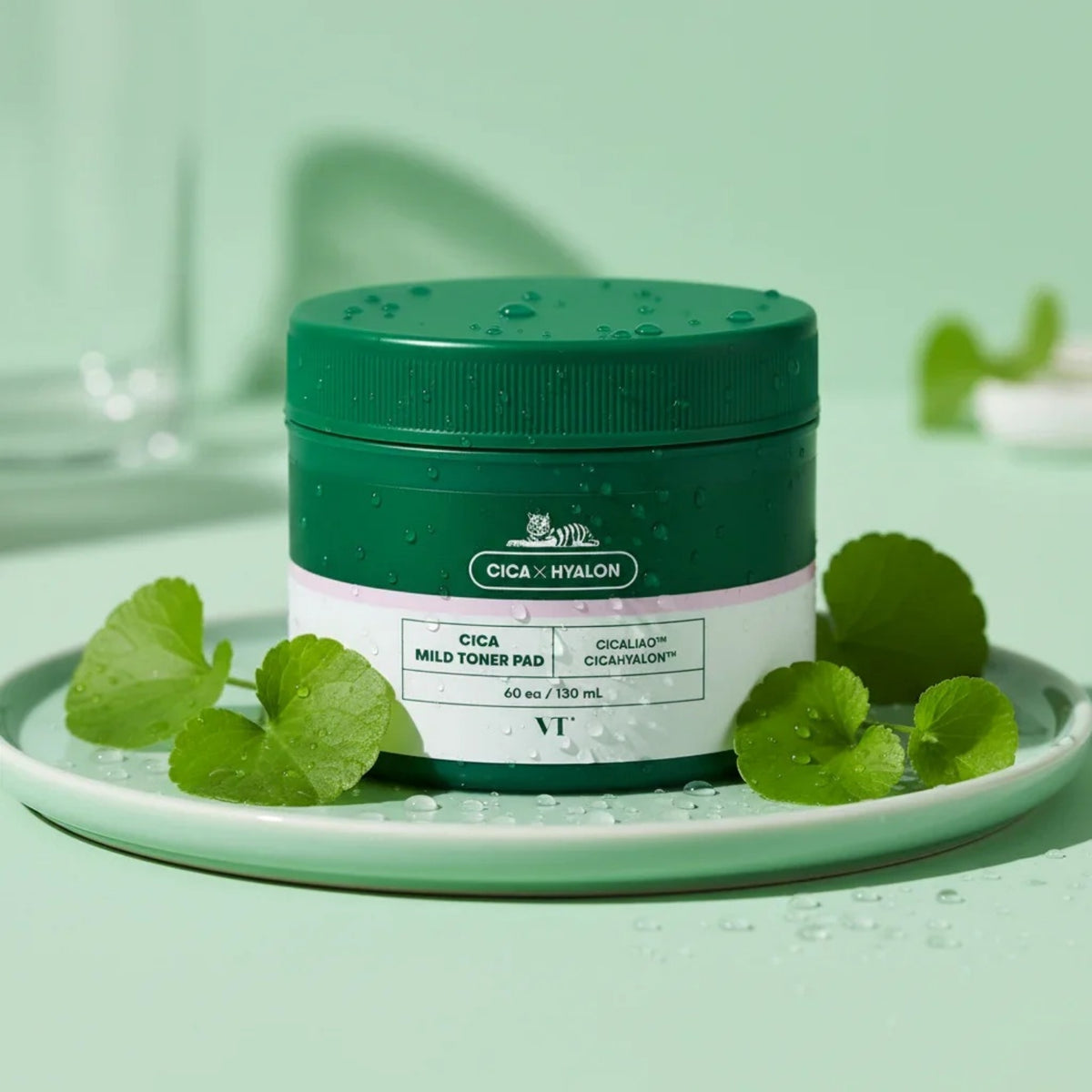 Grön tonerpadburk med lock, VT Cosmetics Cica Mild Toner Pad