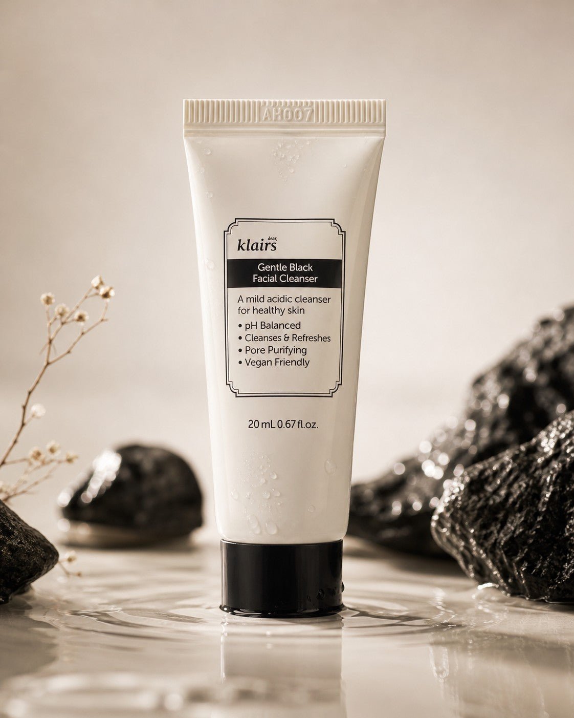 Dear Klairs Gentle Black Facial Cleanser 20ml - | SKNLÛX
